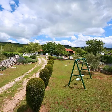 Prázdninový dům Home, Bozic