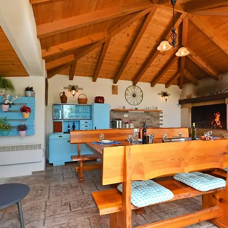 Prázdninový dům Home, Bozic *