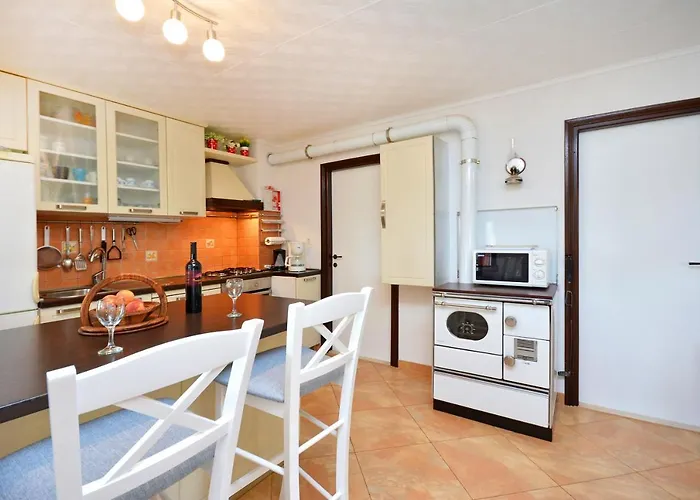 Σπίτι διακοπών Home, Bozic Cvrljevo