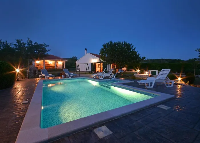 Holiday home Home, Bozic *