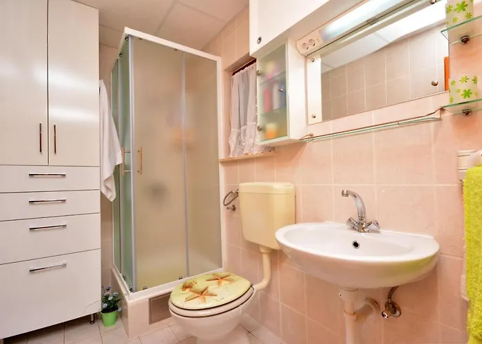 Home, Bozic Holiday home Cvrljevo