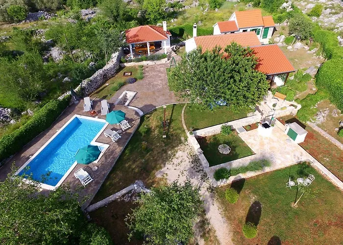 Home, Bozic Holiday home