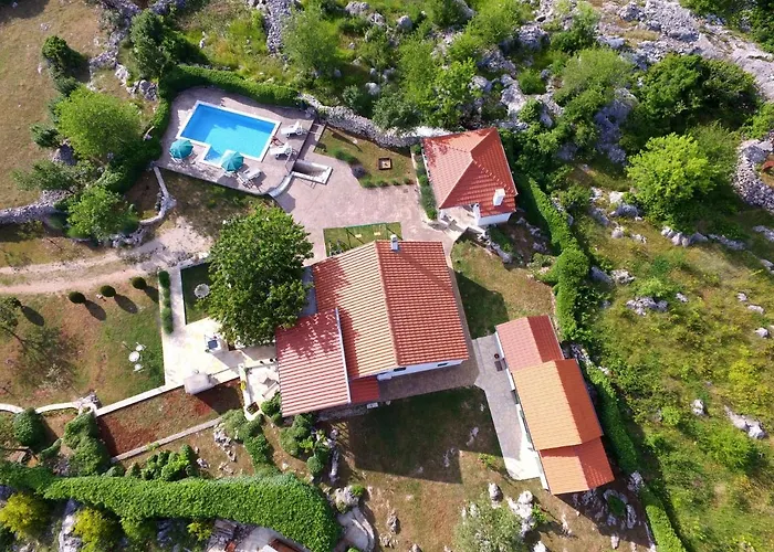 Holiday home Home, Bozic Cvrljevo